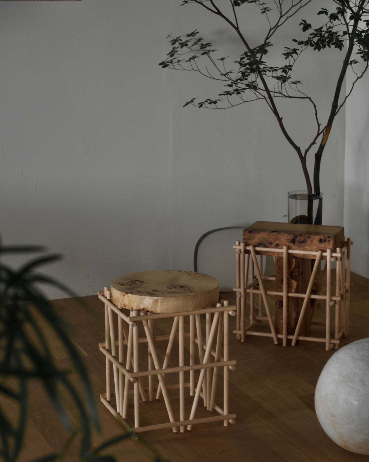 BETWEEN  |  MURAO