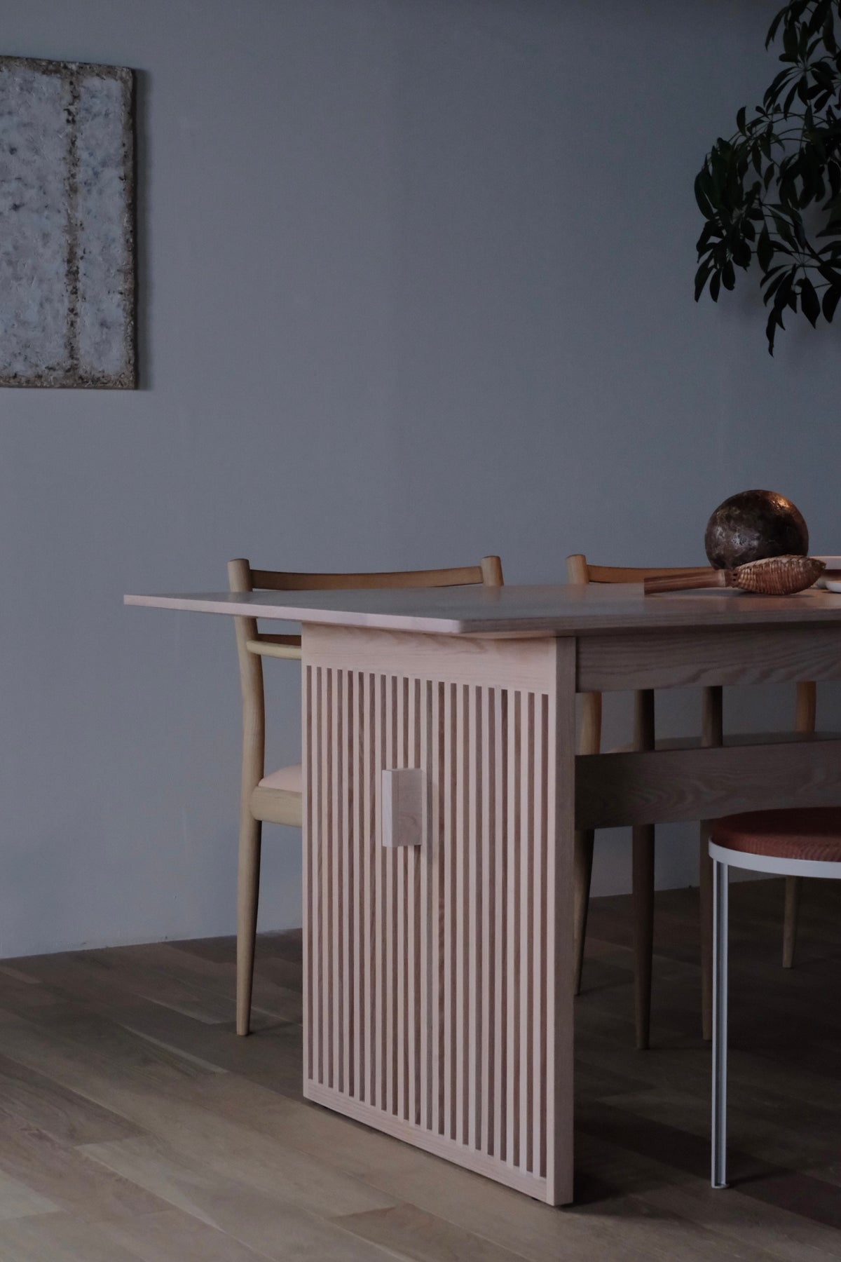 Lattice dining table