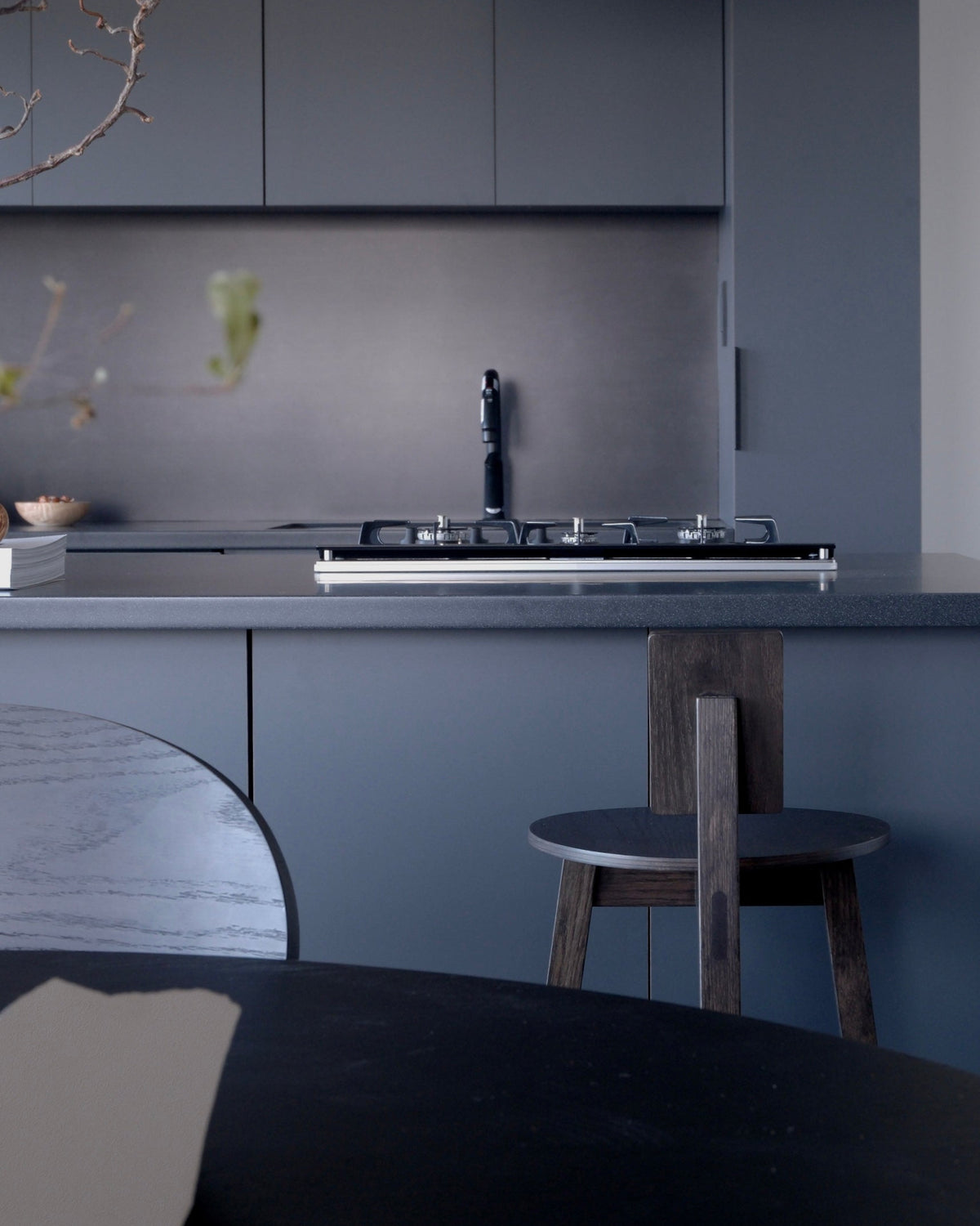 Light black house 
