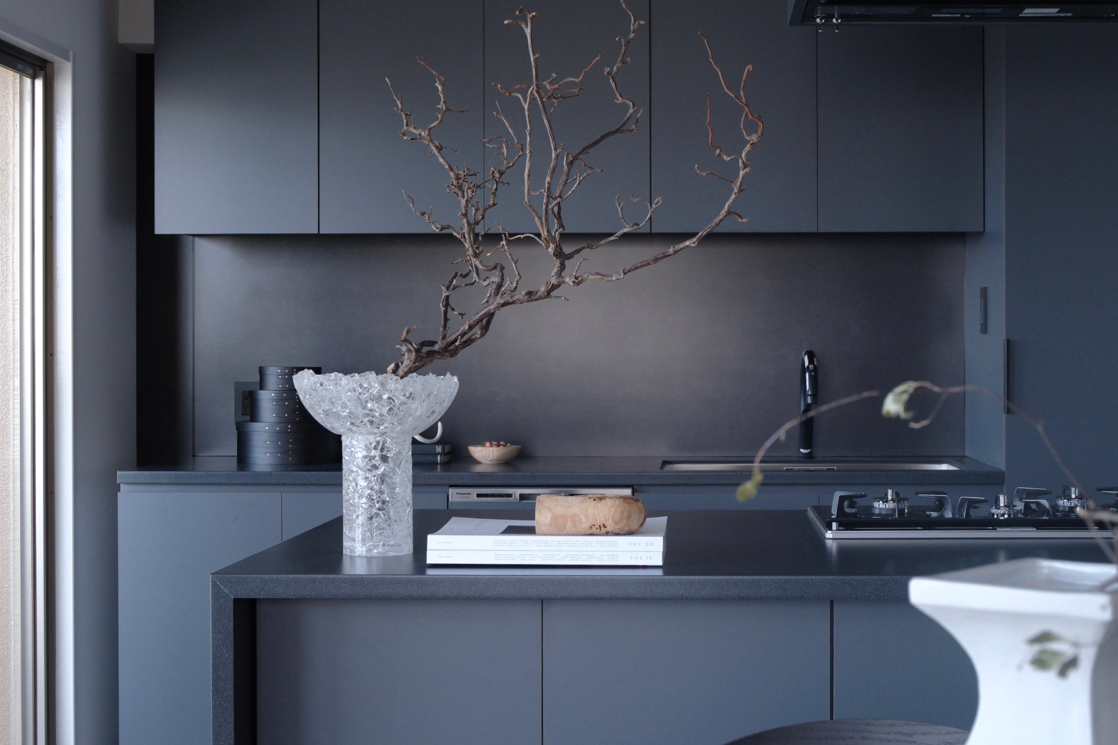 Light black house 