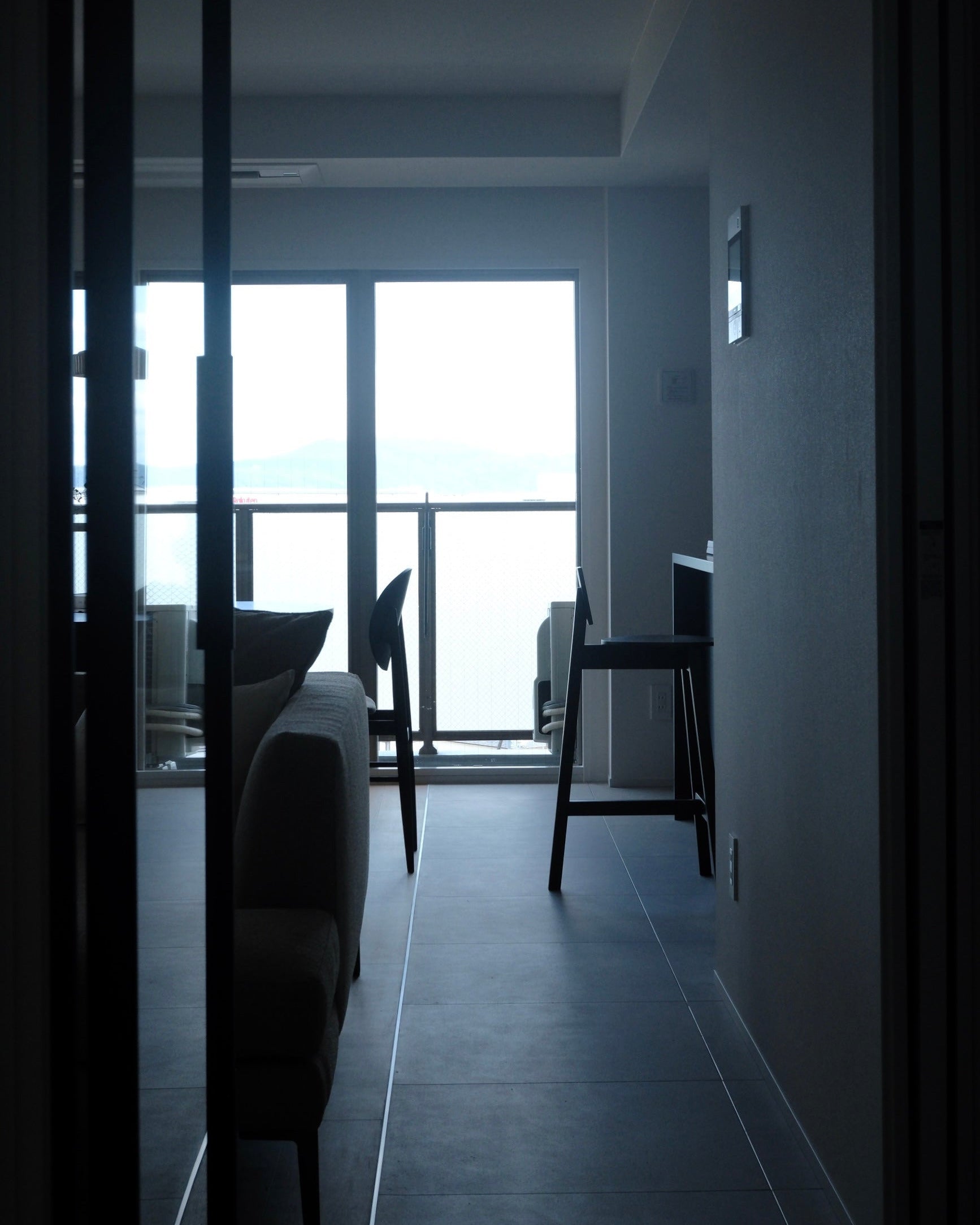 Light black house 