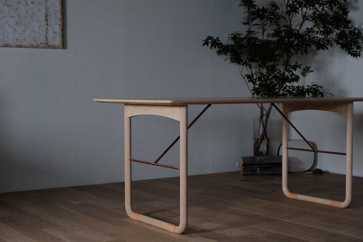 Hisytah dining table
