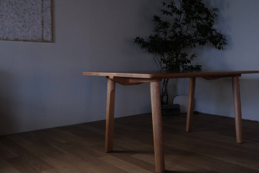 Beam dining table